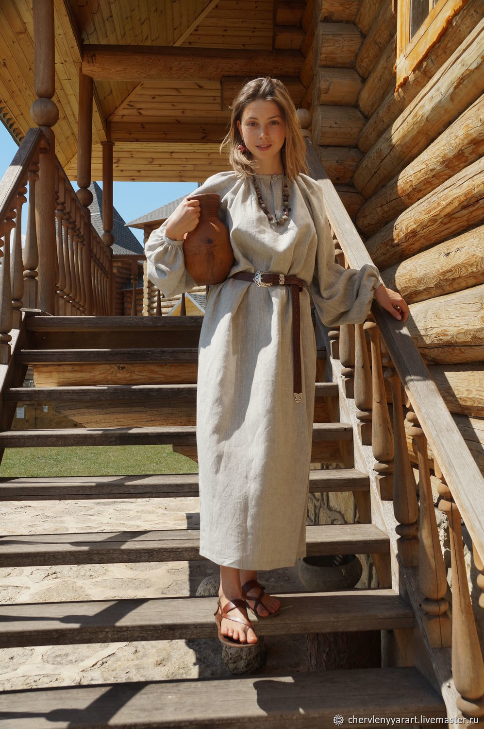 Girls in Slavic costumes in Perth