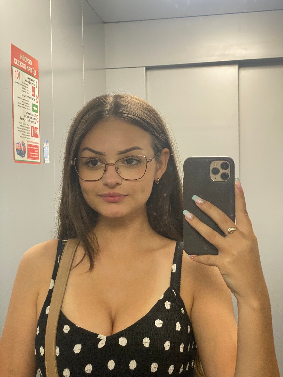 Sexy model Stacy in Perth